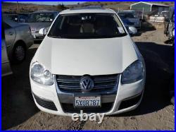 Chassis ECM Transmission Behind Left Hand Fender 6 Speed Fits 07 GOLF 17149582